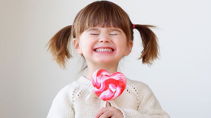 Kẹo ngọt là tác nhân gây sâu răng ở trẻ