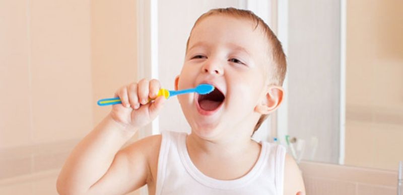 Tạo thói quen vệ sinh răng miệng cho trẻ