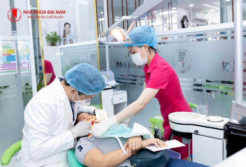 Nhổ răng sâu không đau tại Nha khoa Đại Nam Sài Gòn